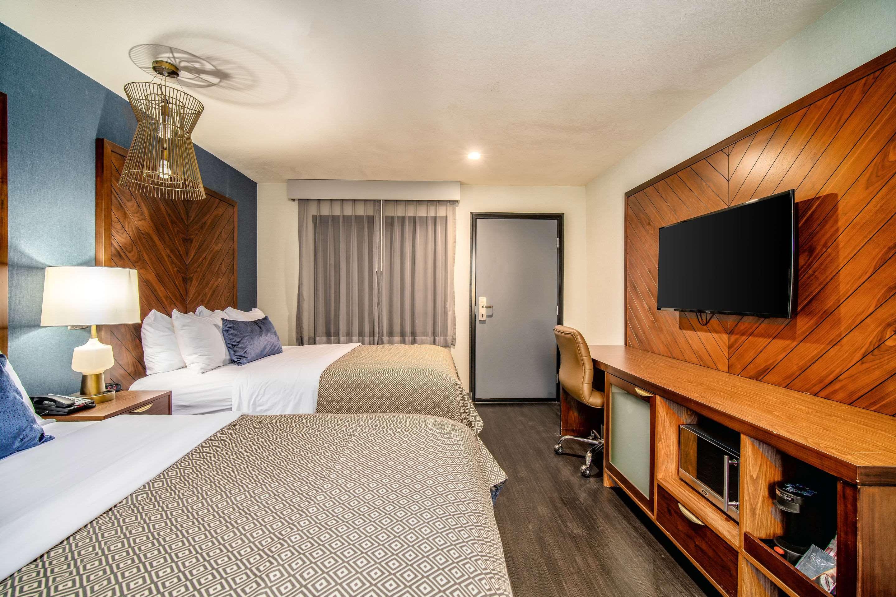לוס אנג'לס 818 Hotel + Pool, Ascend Hotel Collection By Choice מראה חיצוני תמונה