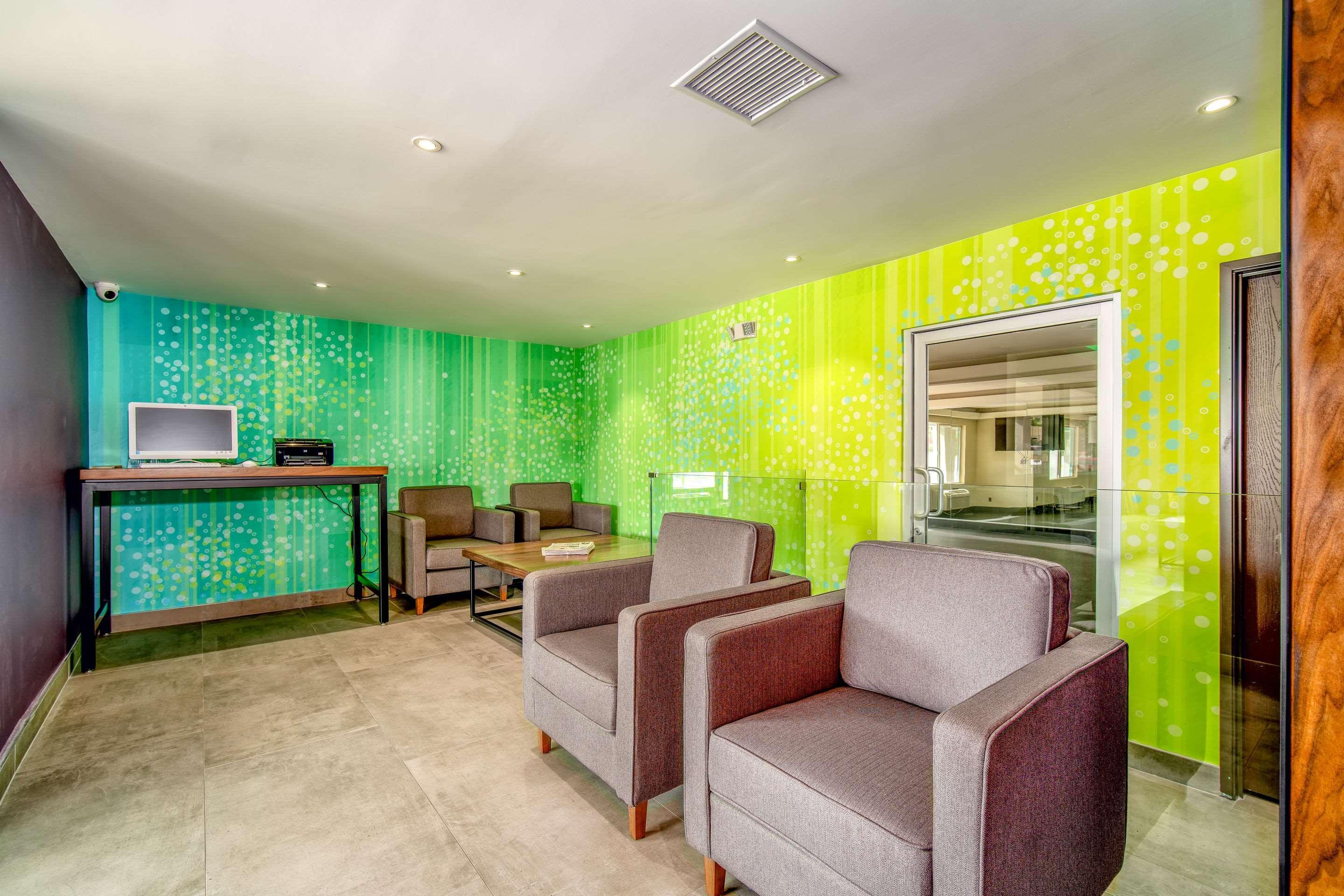 לוס אנג'לס 818 Hotel + Pool, Ascend Hotel Collection By Choice מראה חיצוני תמונה